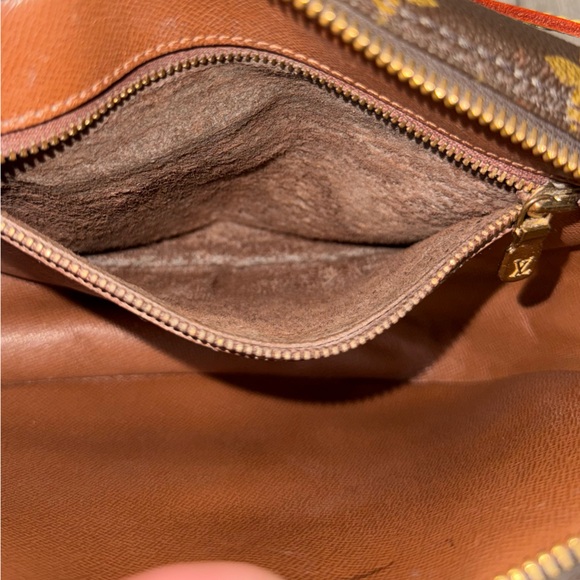 Louis Vuitton Jeune Fille MM Shoulder Bag in Monogram Brown✨ - Picture 14 of 17